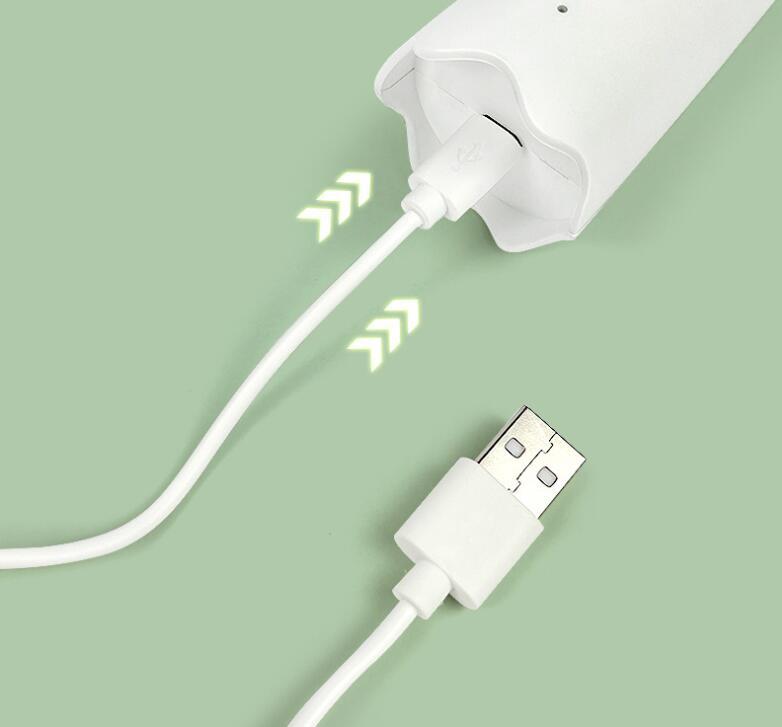 Self Cleaning Pet Comb Removes Loose Hair