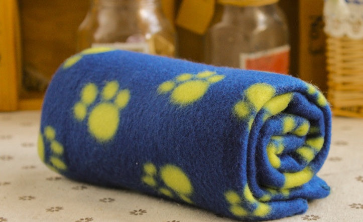 Soft Fleece Pet Blanket for Dogs & Cats