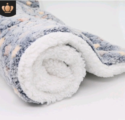 Soft Coral Fleece Pet Blanket for Cats & Dogs