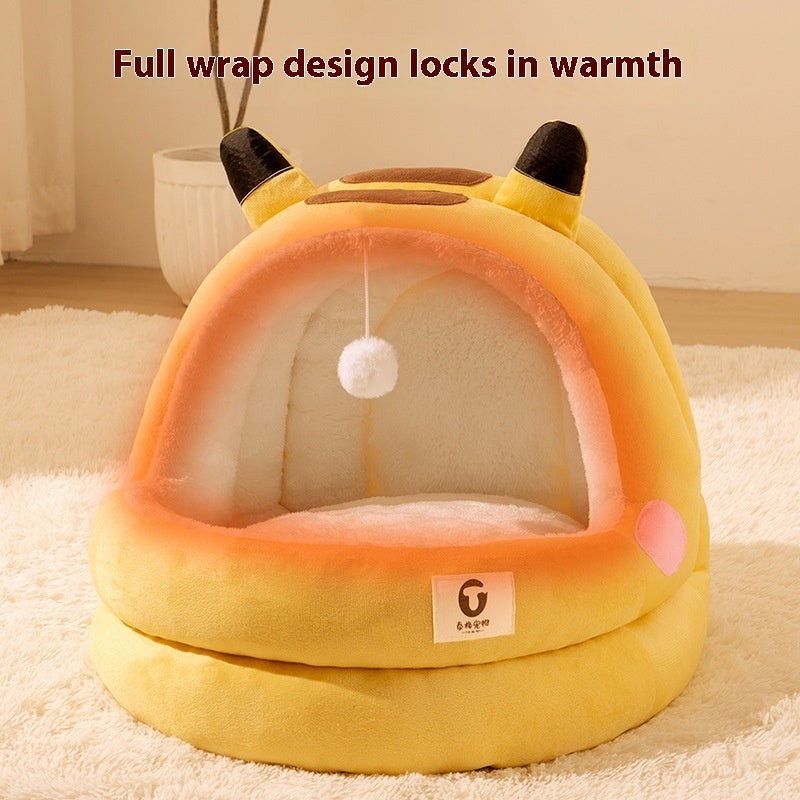 Warm Winter Cat Nest with Closed Design